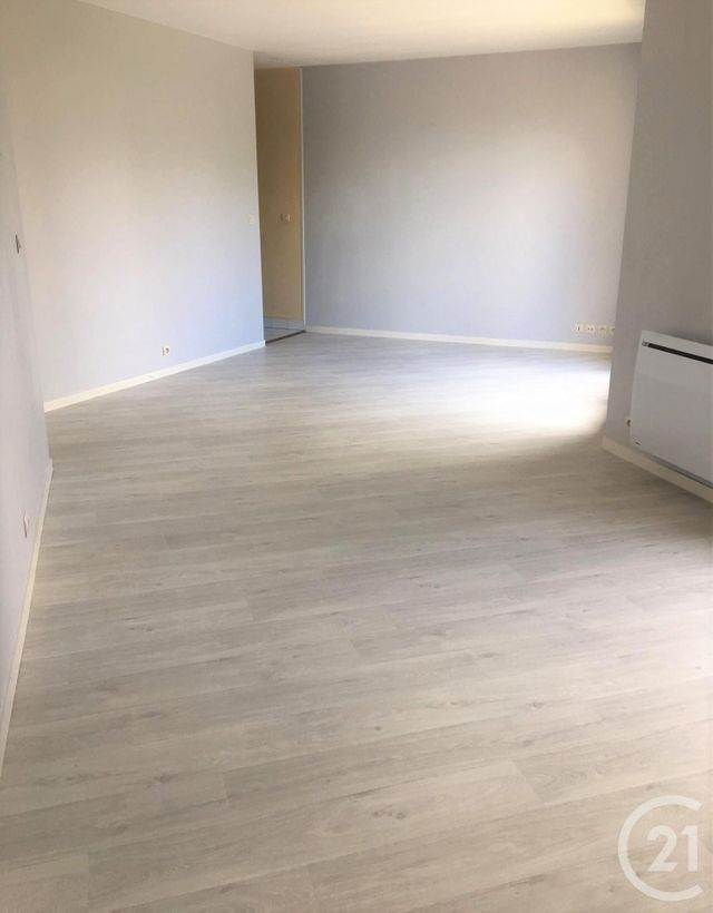 Afficher la photo en grand Appartement F1 à louer - 1 pièce - 39.0 m2 - BRETIGNY SUR ORGE - 91 - ILE-DE-FRANCE - Century 21 Capitole Immobilier