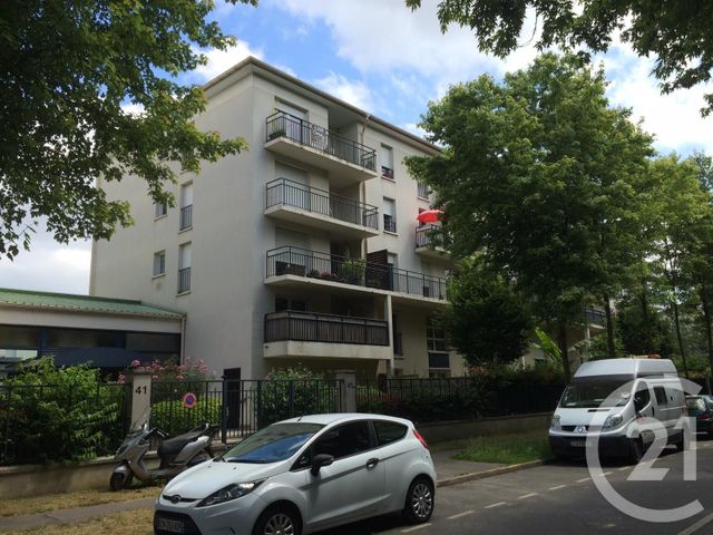 Appartement F4 à louer STE GENEVIEVE DES BOIS