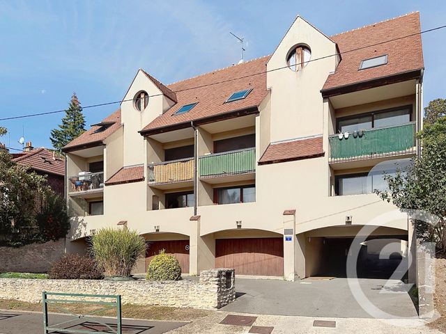 Appartement F1 à vendre ST CHERON