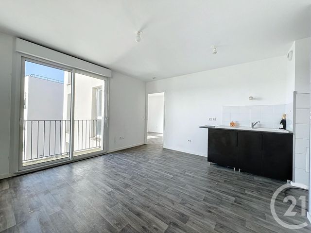 Appartement F2 à vendre - 2 pièces - 37.98 m2 - FLEURY MEROGIS - 91 - ILE-DE-FRANCE - Century 21 Capitole Immobilier