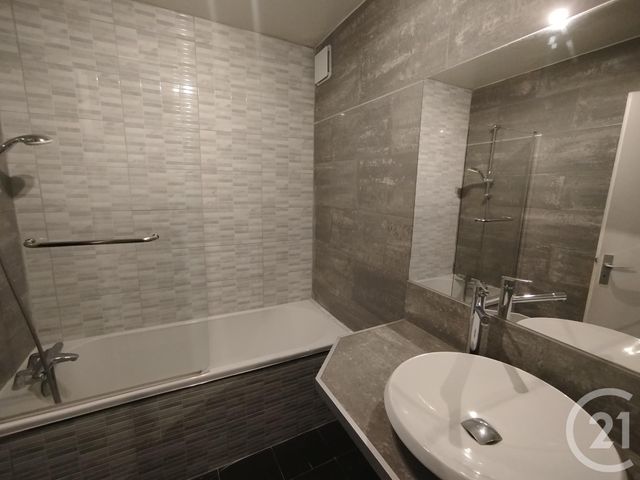 Afficher la photo en grand Appartement F2 à vendre - 2 pièces - 54.0 m2 - ARPAJON - 91 - ILE-DE-FRANCE - Century 21 Capitole Immobilier