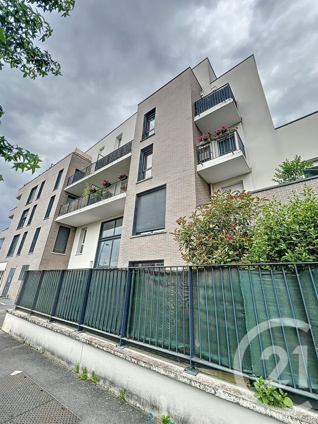 Appartement F2 à vendre - 2 pièces - 40.99 m2 - FLEURY MEROGIS - 91 - ILE-DE-FRANCE - Century 21 Capitole Immobilier