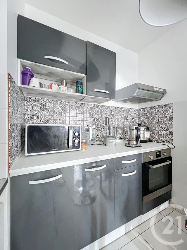 Appartement F2 à vendre - 2 pièces - 40.99 m2 - FLEURY MEROGIS - 91 - ILE-DE-FRANCE - Century 21 Capitole Immobilier