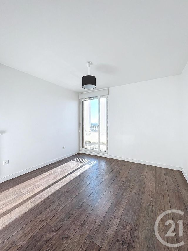 Afficher la photo en grand Appartement F4 à vendre - 4 pièces - 80.6 m2 - BRETIGNY SUR ORGE - 91 - ILE-DE-FRANCE - Century 21 Capitole Immobilier