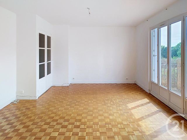 Appartement F4 à vendre - 4 pièces - 84.7 m2 - BRETIGNY SUR ORGE - 91 - ILE-DE-FRANCE - Century 21 Capitole Immobilier