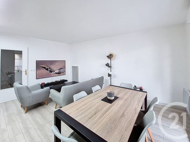 Appartement F2 à vendre - 2 pièces - 50.0 m2 - BRETIGNY SUR ORGE - 91 - ILE-DE-FRANCE - Century 21 Capitole Immobilier
