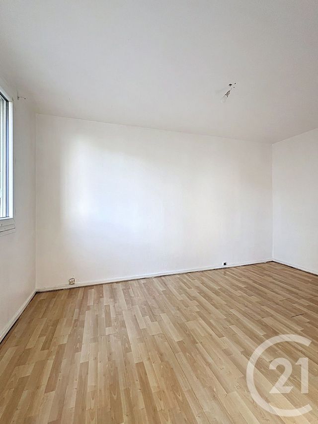 Appartement F2 à vendre - 2 pièces - 40.58 m2 - ST MICHEL SUR ORGE - 91 - ILE-DE-FRANCE - Century 21 Capitole Immobilier