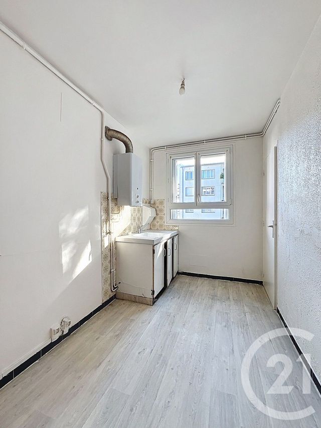 Appartement F2 à vendre - 2 pièces - 40.58 m2 - ST MICHEL SUR ORGE - 91 - ILE-DE-FRANCE - Century 21 Capitole Immobilier