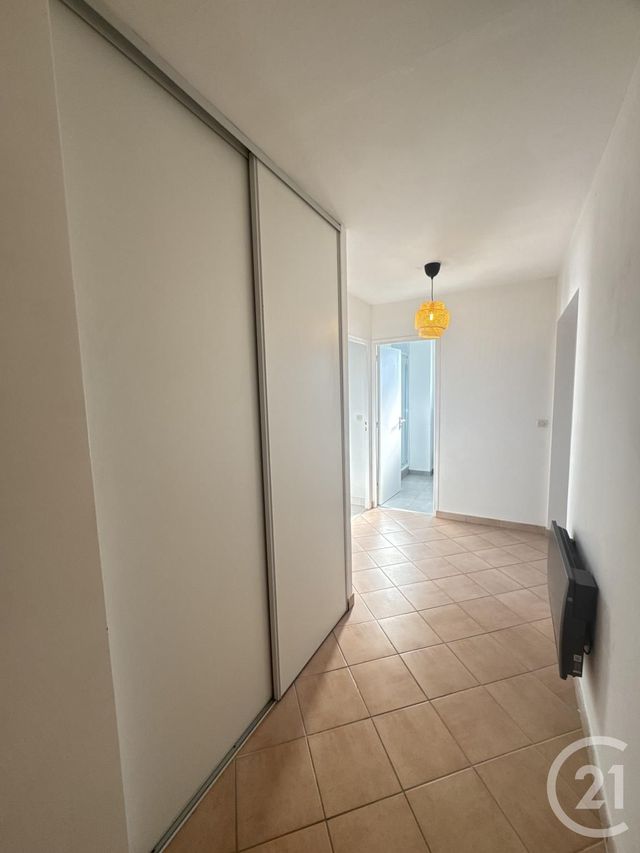 Appartement F2 bis à louer - 2 pièces - 51.25 m2 - CHEPTAINVILLE - 91 - ILE-DE-FRANCE - Century 21 Capitole Immobilier