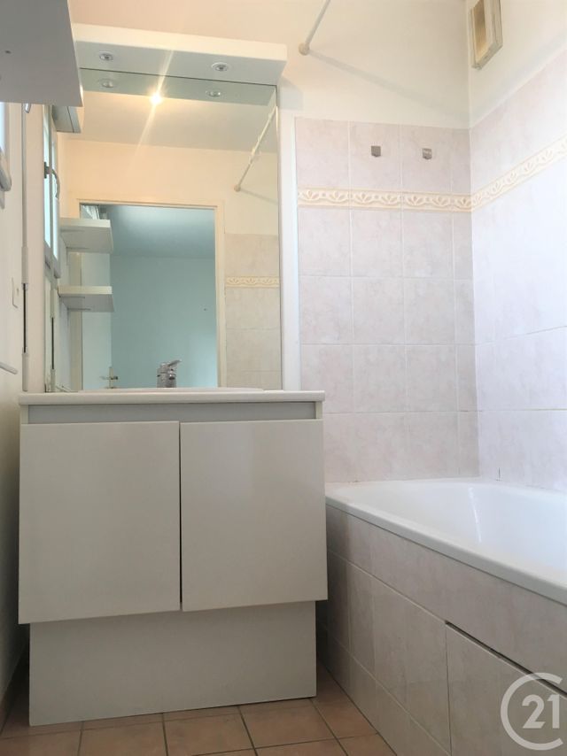 Appartement F2 à louer - 2 pièces - 42.0 m2 - BRETIGNY SUR ORGE - 91 - ILE-DE-FRANCE - Century 21 Capitole Immobilier