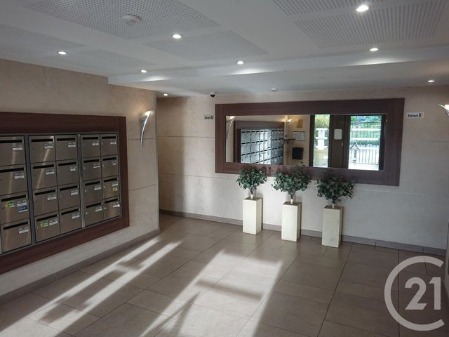 Appartement F3 à vendre - 3 pièces - 51.03 m2 - FLEURY MEROGIS - 91 - ILE-DE-FRANCE - Century 21 Capitole Immobilier