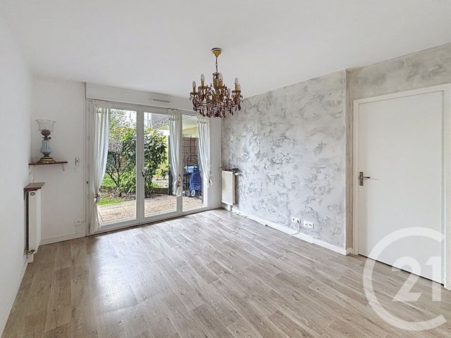 Appartement F3 à vendre - 3 pièces - 51.03 m2 - FLEURY MEROGIS - 91 - ILE-DE-FRANCE - Century 21 Capitole Immobilier