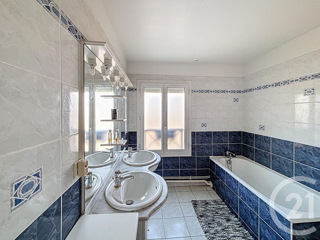 maison à vendre - 7 pièces - 162.0 m2 - LE PLESSIS PATE - 91 - ILE-DE-FRANCE - Century 21 Capitole Immobilier