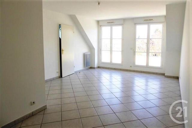 Appartement F3 à louer - 3 pièces - 64.0 m2 - MENNECY - 91 - ILE-DE-FRANCE - Century 21 Capitole Immobilier
