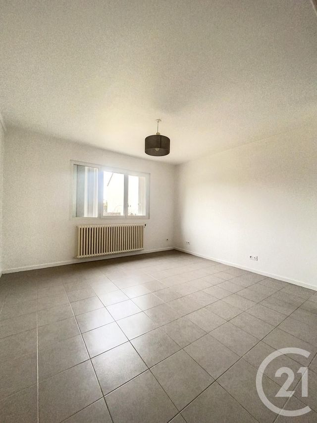 Appartement F3 à louer - 3 pièces - 62.2 m2 - BRETIGNY SUR ORGE - 91 - ILE-DE-FRANCE - Century 21 Capitole Immobilier