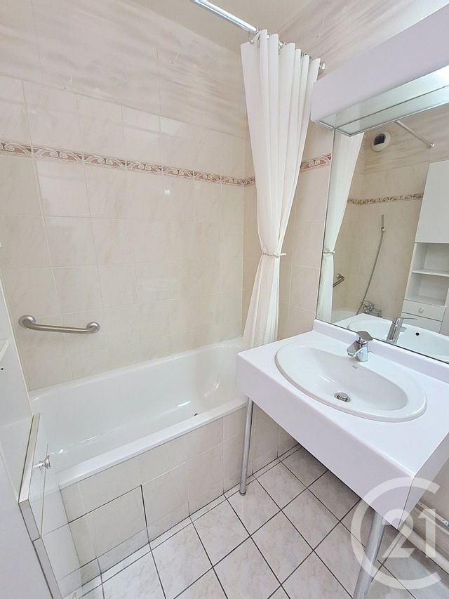 Appartement T4 à vendre - 4 pièces - 71.11 m2 - BRETIGNY SUR ORGE - 91 - ILE-DE-FRANCE - Century 21 Capitole Immobilier