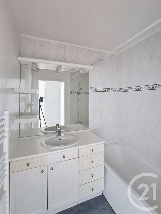 Appartement F2 à vendre - 2 pièces - 45.45 m2 - BRETIGNY SUR ORGE - 91 - ILE-DE-FRANCE - Century 21 Capitole Immobilier