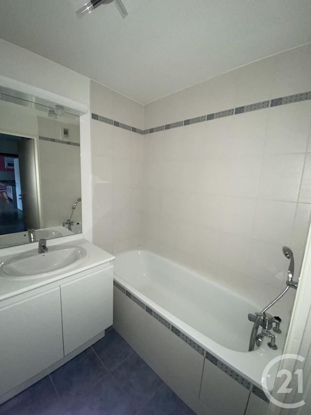 Appartement F3 à louer - 3 pièces - 74.3 m2 - ST MICHEL SUR ORGE - 91 - ILE-DE-FRANCE - Century 21 Capitole Immobilier