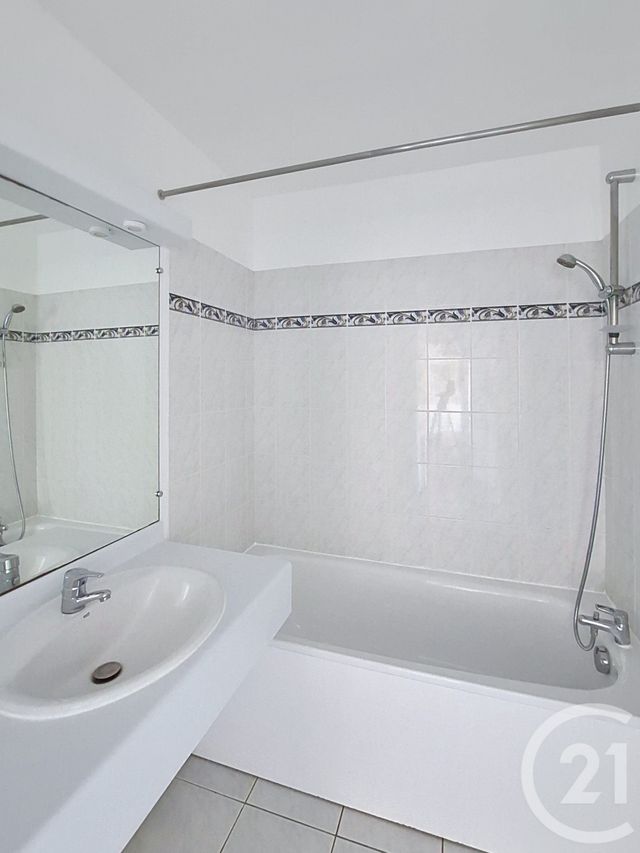 Appartement F3 à vendre - 3 pièces - 63.02 m2 - BRETIGNY SUR ORGE - 91 - ILE-DE-FRANCE - Century 21 Capitole Immobilier