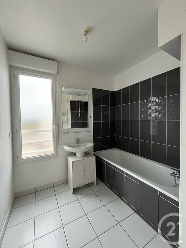 Appartement F3 à louer - 3 pièces - 60.1 m2 - BRETIGNY SUR ORGE - 91 - ILE-DE-FRANCE - Century 21 Capitole Immobilier