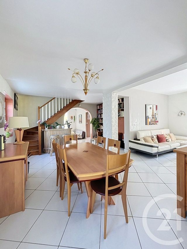 maison à vendre - 7 pièces - 165.18 m2 - LE PLESSIS PATE - 91 - ILE-DE-FRANCE - Century 21 Capitole Immobilier