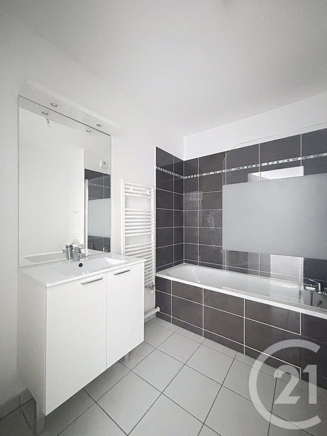 Appartement F2 à vendre - 2 pièces - 43.43 m2 - BRETIGNY SUR ORGE - 91 - ILE-DE-FRANCE - Century 21 Capitole Immobilier