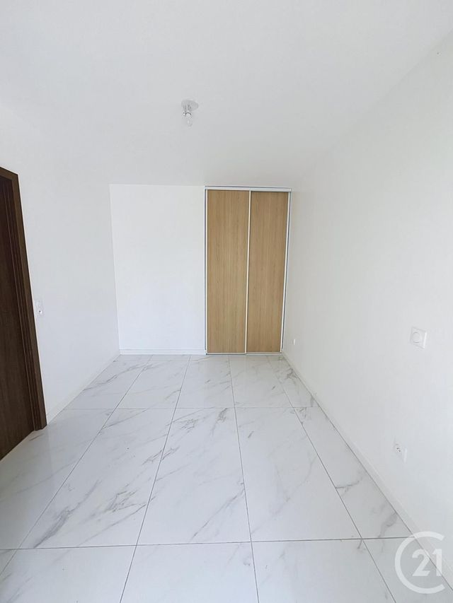 Appartement F2 à vendre - 2 pièces - 48.16 m2 - STE GENEVIEVE DES BOIS - 91 - ILE-DE-FRANCE - Century 21 Capitole Immobilier