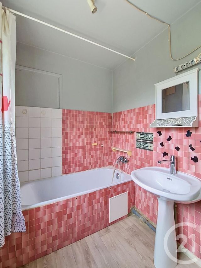Appartement F3 à vendre - 3 pièces - 54.01 m2 - MONTLHERY - 91 - ILE-DE-FRANCE - Century 21 Capitole Immobilier