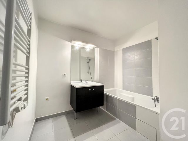 Appartement F2 à louer - 2 pièces - 45.0 m2 - BRETIGNY SUR ORGE - 91 - ILE-DE-FRANCE - Century 21 Capitole Immobilier
