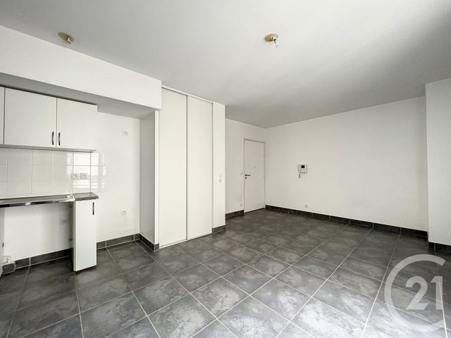 Appartement F2 à louer - 2 pièces - 45.0 m2 - BRETIGNY SUR ORGE - 91 - ILE-DE-FRANCE - Century 21 Capitole Immobilier