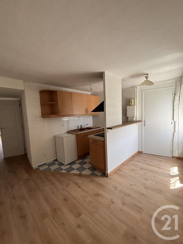 Appartement Studio à louer - 2 pièces - 25.0 m2 - ARPAJON - 91 - ILE-DE-FRANCE - Century 21 Capitole Immobilier