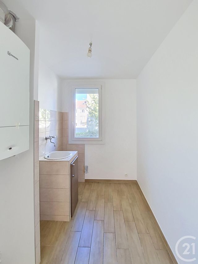 Appartement F3 à vendre - 3 pièces - 60.03 m2 - BRETIGNY SUR ORGE - 91 - ILE-DE-FRANCE - Century 21 Capitole Immobilier