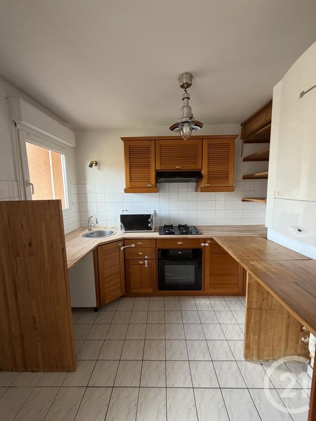 Appartement F4 à louer - 4 pièces - 78.0 m2 - ARPAJON - 91 - ILE-DE-FRANCE - Century 21 Capitole Immobilier