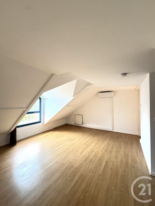 Appartement F2 à louer - 2 pièces - 57.0 m2 - SAVIGNY SUR ORGE - 91 - ILE-DE-FRANCE - Century 21 Capitole Immobilier