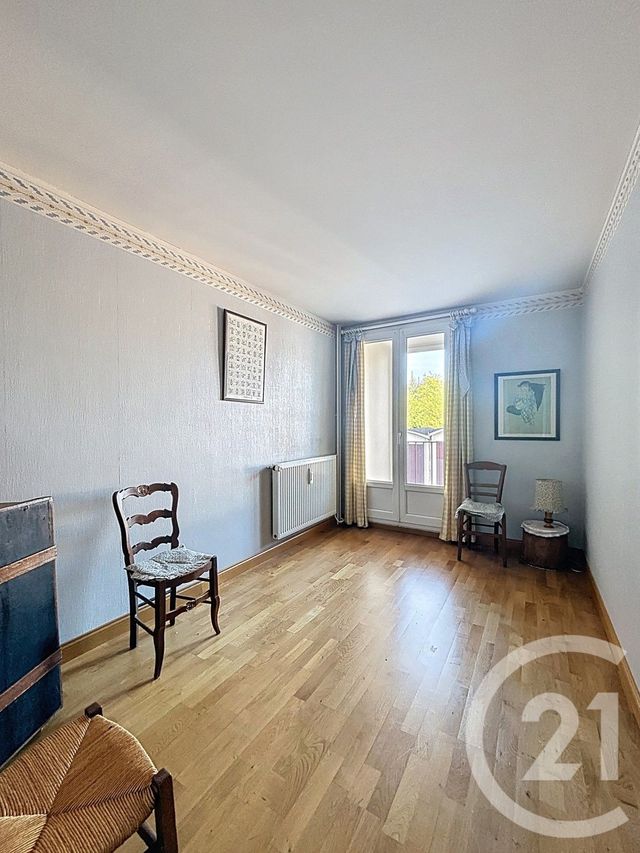 Appartement F5 à vendre - 5 pièces - 86.87 m2 - BRETIGNY SUR ORGE - 91 - ILE-DE-FRANCE - Century 21 Capitole Immobilier