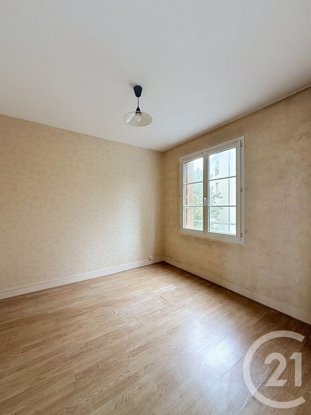 Appartement F3 à vendre - 3 pièces - 52.0 m2 - MONTLHERY - 91 - ILE-DE-FRANCE - Century 21 Capitole Immobilier