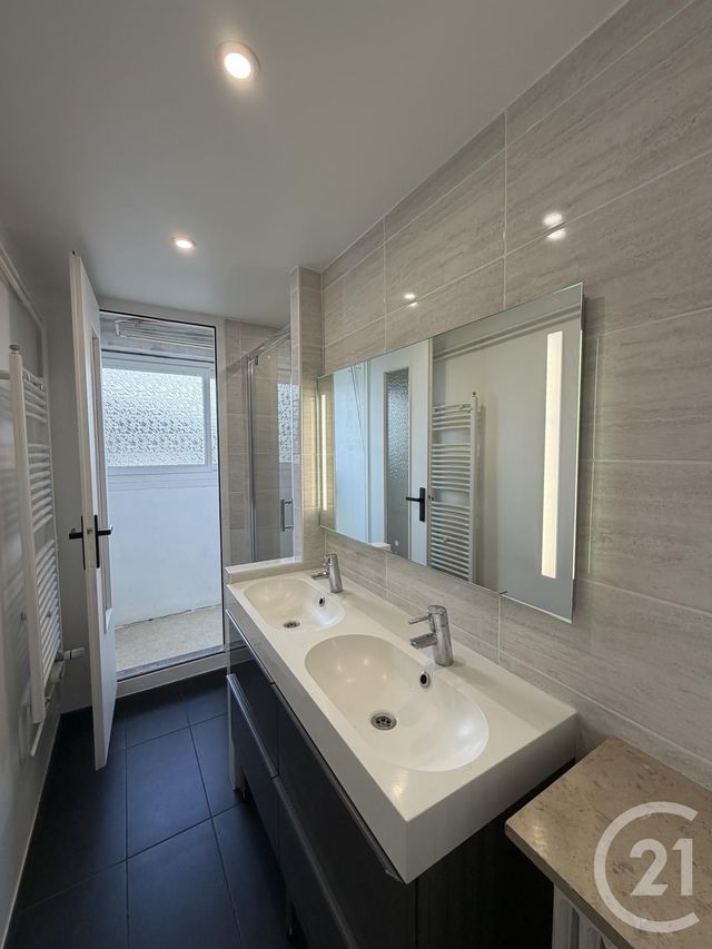 Appartement F3 à louer - 3 pièces - 56.59 m2 - MASSY - 91 - ILE-DE-FRANCE - Century 21 Capitole Immobilier