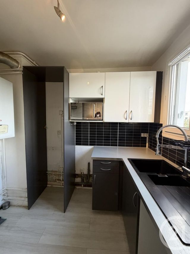 Appartement F3 à louer - 3 pièces - 56.59 m2 - MASSY - 91 - ILE-DE-FRANCE - Century 21 Capitole Immobilier