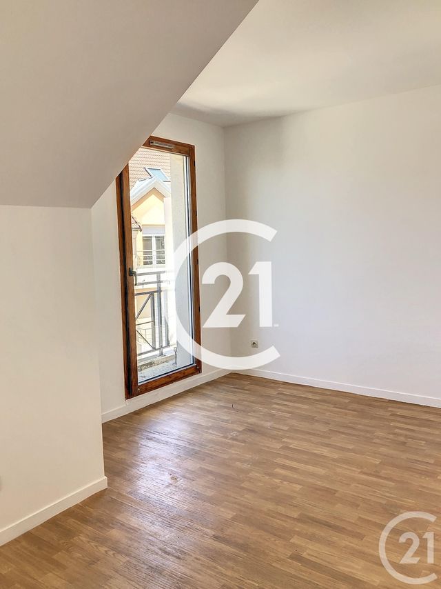 Appartement Studio à louer - 1 pièce - 25.0 m2 - BRETIGNY SUR ORGE - 91 - ILE-DE-FRANCE - Century 21 Capitole Immobilier