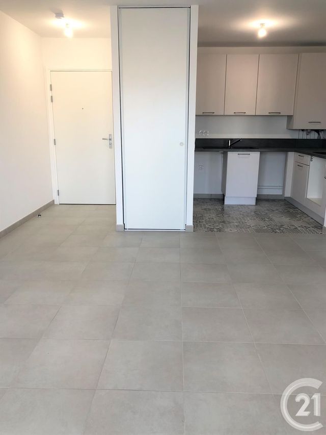 Appartement F2 à louer - 2 pièces - 43.69 m2 - STE GENEVIEVE DES BOIS - 91 - ILE-DE-FRANCE - Century 21 Capitole Immobilier
