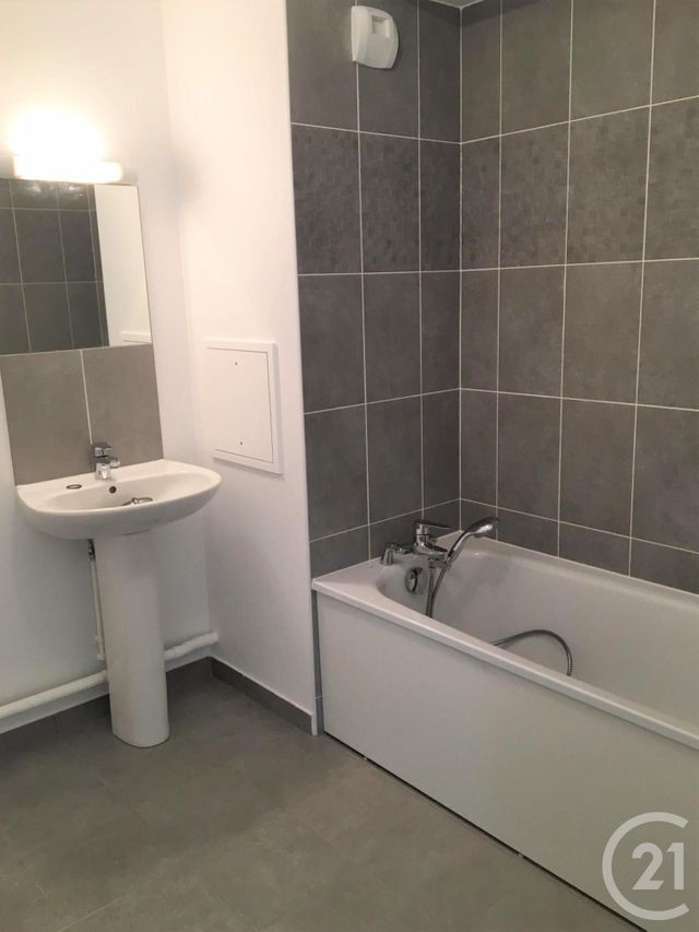 Appartement F3 à louer - 3 pièces - 61.44 m2 - ST MICHEL SUR ORGE - 91 - ILE-DE-FRANCE - Century 21 Capitole Immobilier